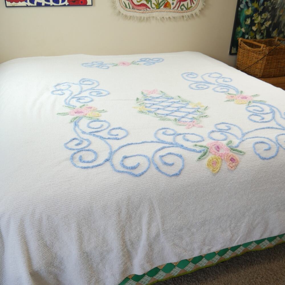 Vintage Chenille Bedspread Full ? 99" x 91" White Floral Cottage Cotton Granny - Picture 7 of 16